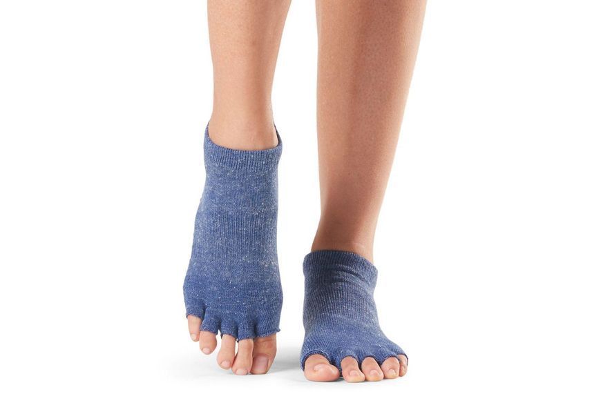 Носки для йоги ToeSox Half Toe Low Rise Grip Navy S (36-38.5) 841090151803 фото
