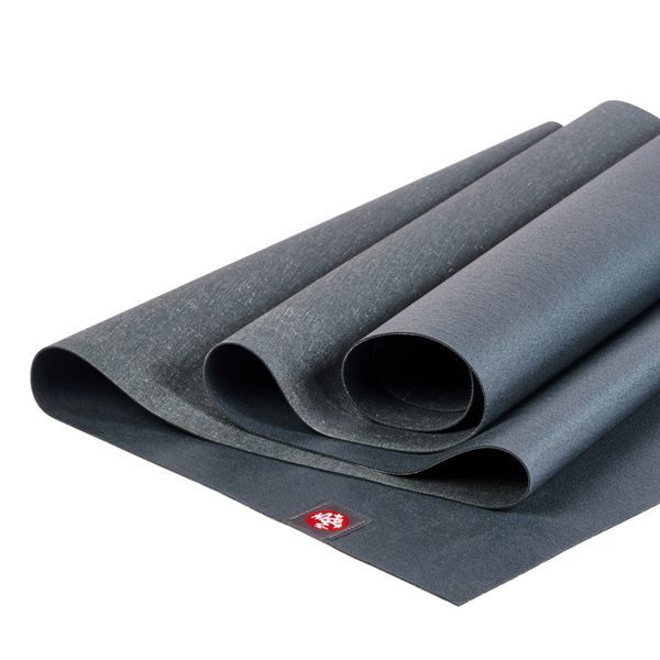 Килимок для йоги Manduka eKO SuperLite Long Mat Charcoal 200x61x0.15 см 136015077 фото