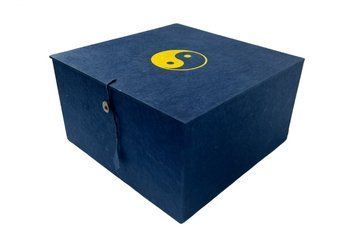 Подарункова коробка із символом Інь Ян 22&times;22&times;12 см синій rao412BYY22bu фото