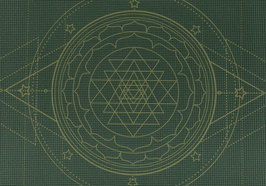 Килимок для йоги Bodhi Leela Yantralign - Янтра Forest Green 183x60x0.45 см 896bfyg фото