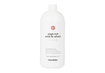 Универсальный спрей для йога мата Manduka Wash and Refresh Lavender 946 мл 568033000 фото