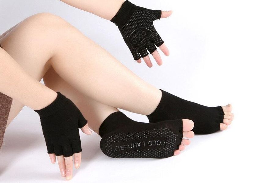 Шкарпетки для йоги закриті Sharlotte BD RAO Socks чорні rao220ShBDblk фото