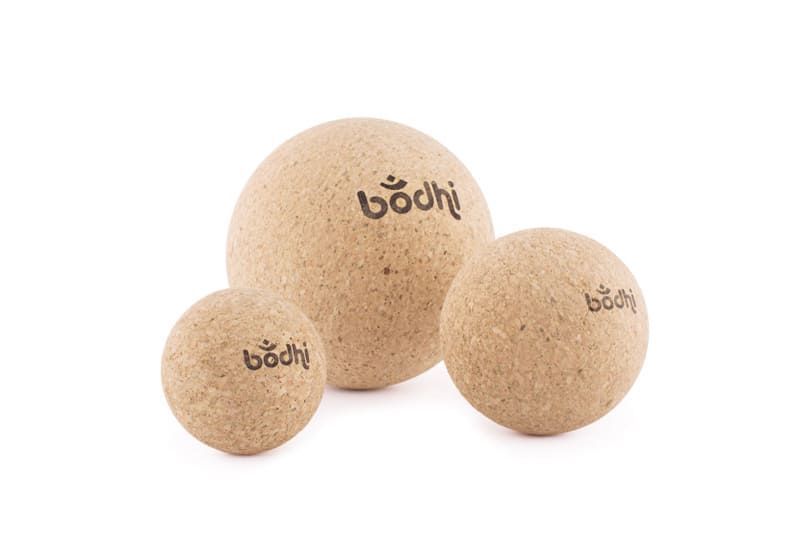 Массажный мячик Cork Bodhi 12 см kb120 фото