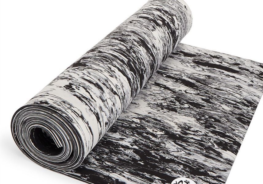 Коврик для йоги, пилатеса Manduka Comfort Cushion Black White Marble 172x61x0.8 см 1G1053764 фото