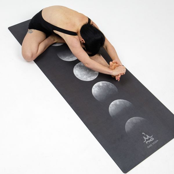 Килимок для йоги замшевий Sitara Moon Phases RAO 183&times;68&times;0.5 см rao101SMP5 фото