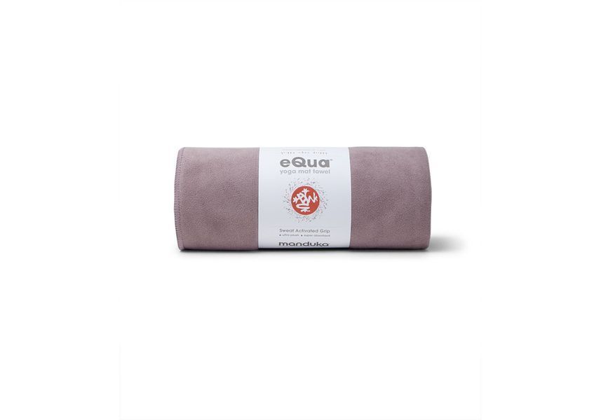 Йога-рушник для рук Manduka eQua Hand Towel Elderberry 67x40 см 211011460 фото