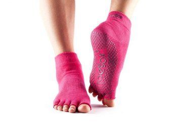 Носки для йоги ToeSox Half Toe Ankle Grip Fuchsia M (39-42.5) 811105025443 фото