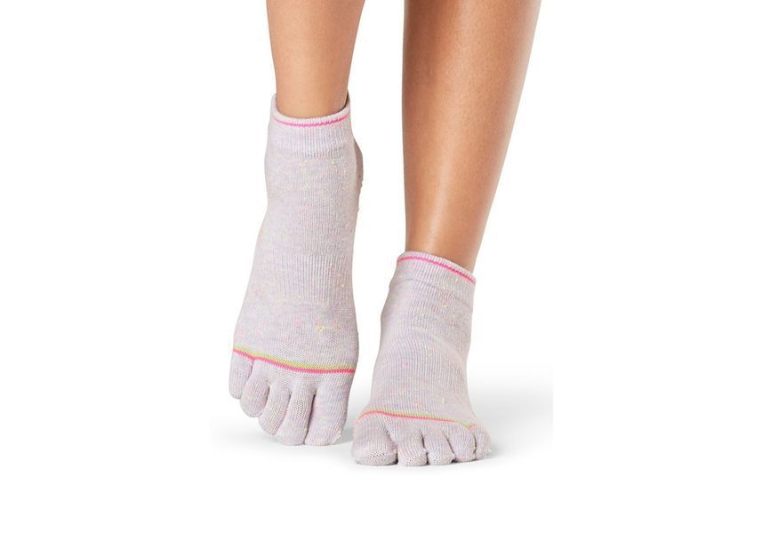 Носки для йоги ToeSox Full Toe Ankle Grip Believe S (36-38.5) 841090168351 фото